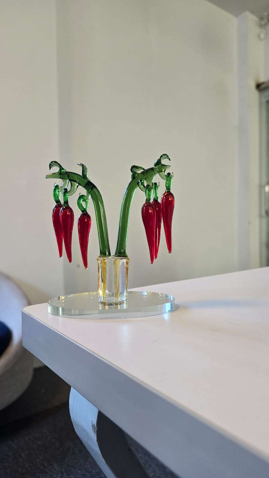 New Trendy Crystal Showpiece – Elegant Decorative Ornament for Home or Office