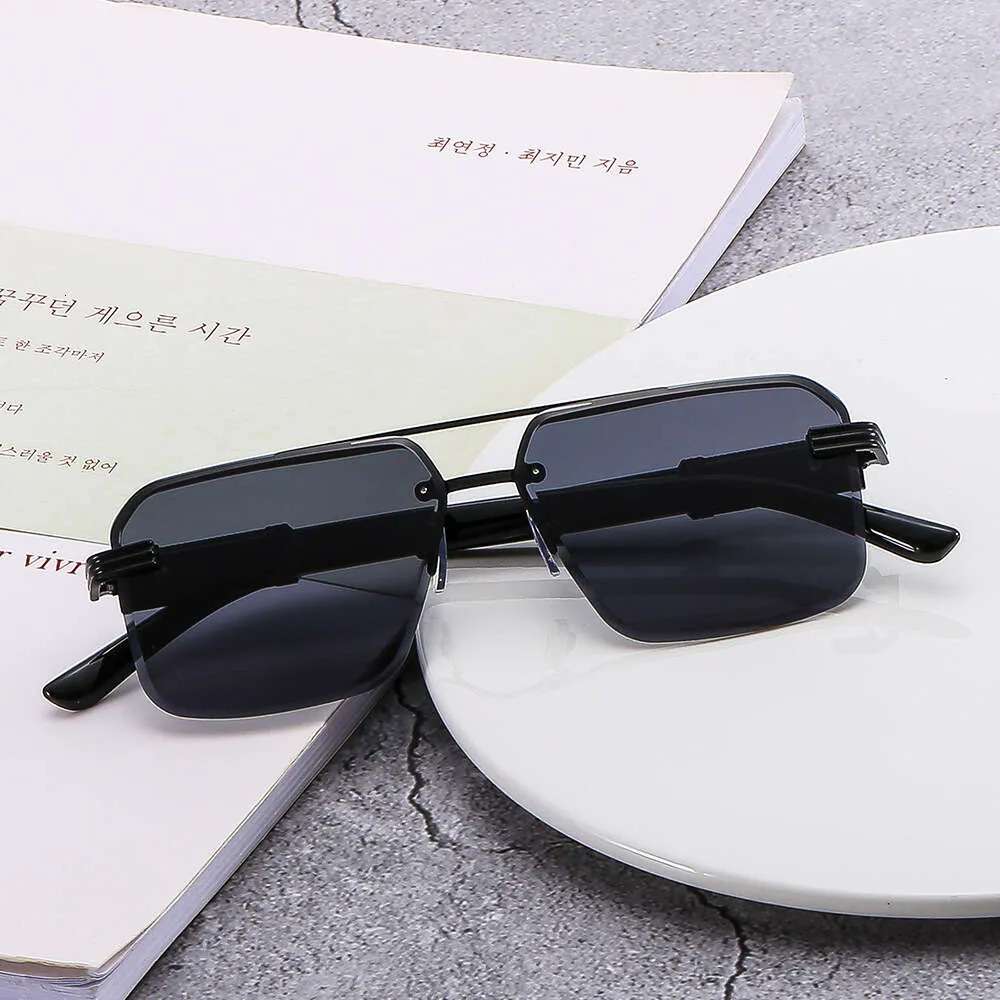 2 pcs Fashion luxury designer 2023 Sunglasses Womens Square Half Frame High end Personalized Sunglasses Mens Trade Instagram Trend54